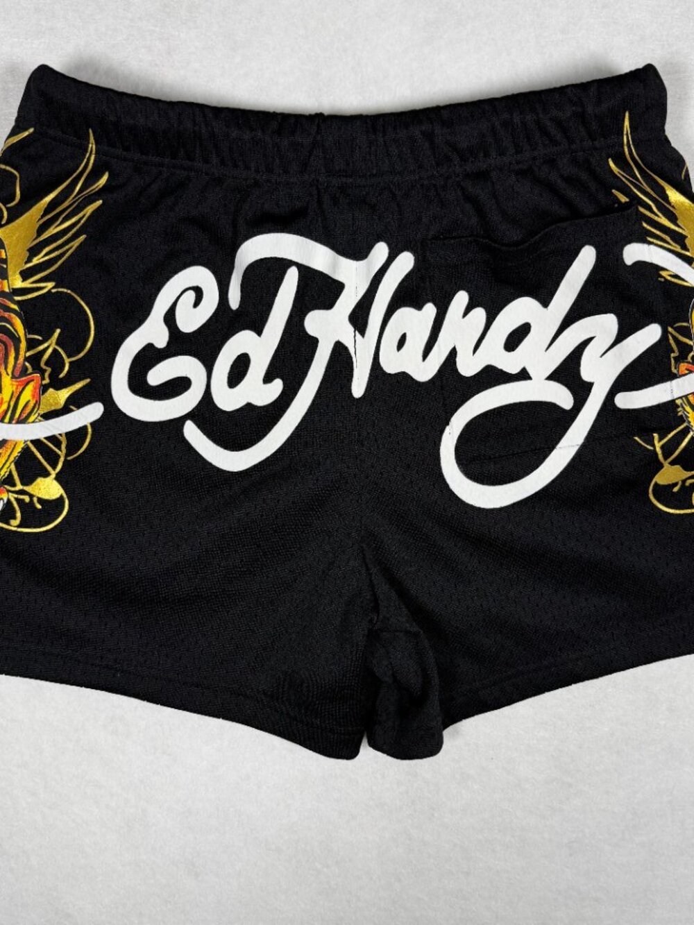 Ed Hardy Crawling Tigers Short Gently Worn print is in excellent condition Size: - Picture 4 of 11
